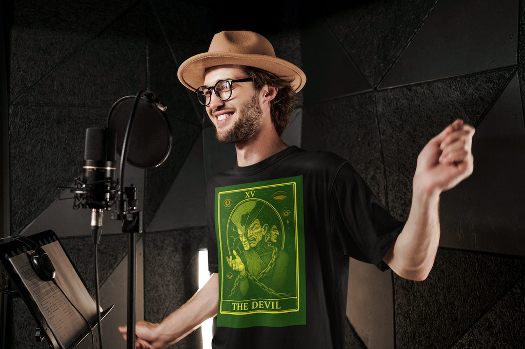 UNISEX TAROT T-SHIRTS: THE DEVIL